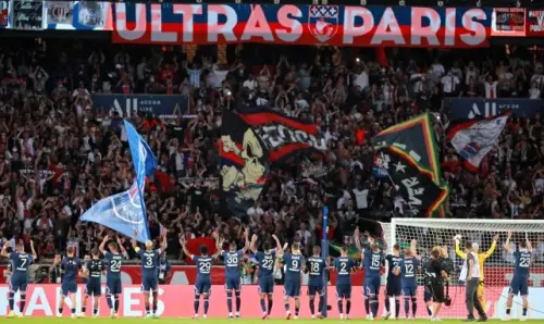 Ligue 1: la ministra de Deportes busca continuar con la disolución de grupos ultras