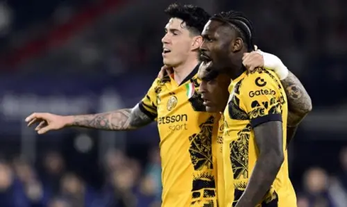 Marcus Thuram sale en defensa de Kylian Mbappé