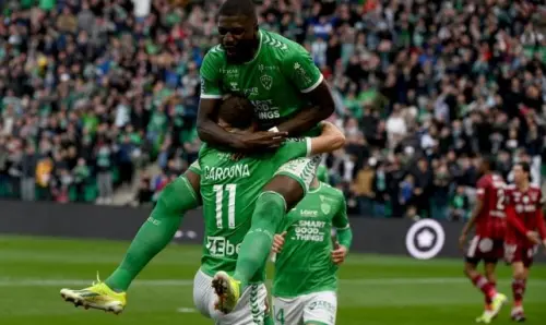 Los aficionados de la ASSE se pronuncian en contra de la disolución de los grupos ultras