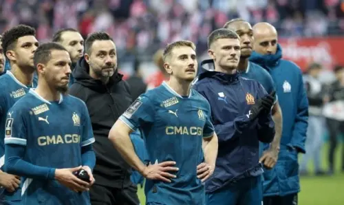 Los jugadores del OM se entrenaron a las 5:30 de la mañana