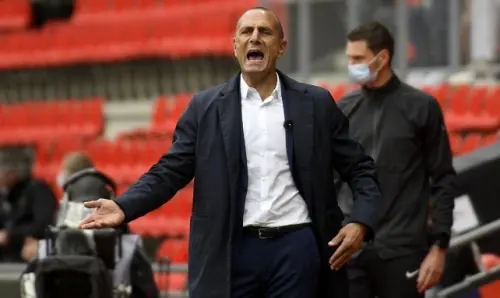 Derrota: Michel Der Zakarian critica duramente a su plantilla