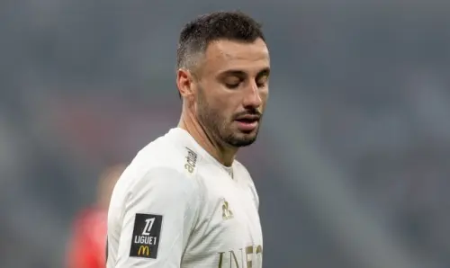 Niza: enfrentamientos entre los jugadores y los aficionados