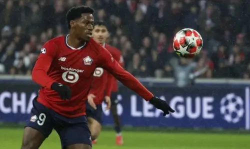El complicado dilema de Jonathan David en el LOSC