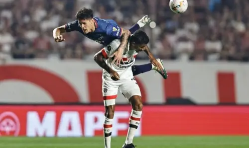 Luiz Gustavo hospitalizado de urgencia