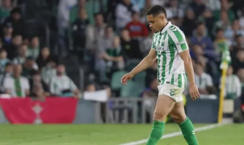 Brasil ya se muestra preocupado tras los inicios desastrosos de Vitor Roque